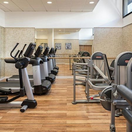 Courtyard By Marriott Paris La Defense West - Colombes Hotell Bois-Colombes Exteriör bild