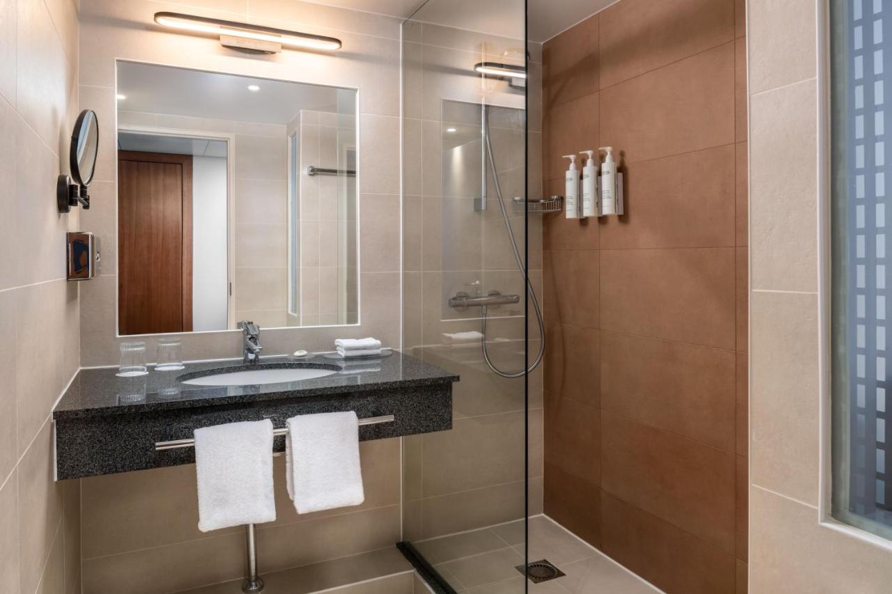 Courtyard By Marriott Paris La Defense West - Colombes Hotell Bois-Colombes Exteriör bild
