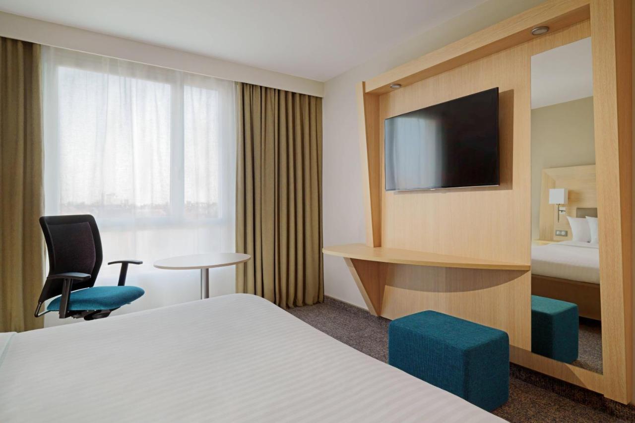 Courtyard By Marriott Paris La Defense West - Colombes Hotell Bois-Colombes Exteriör bild