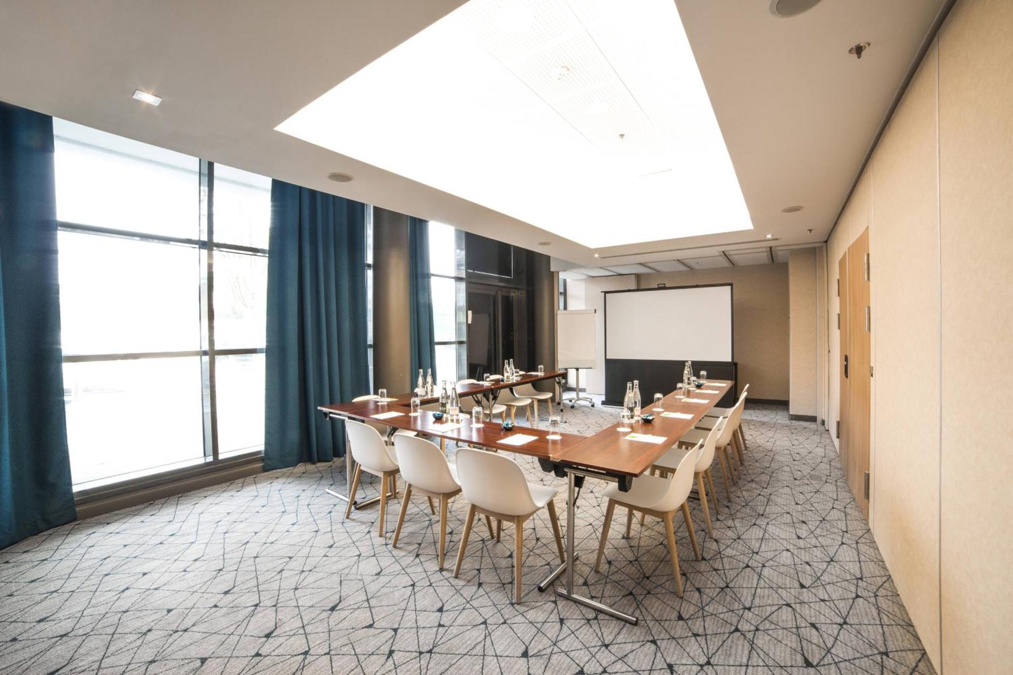 Courtyard By Marriott Paris La Defense West - Colombes Hotell Bois-Colombes Exteriör bild