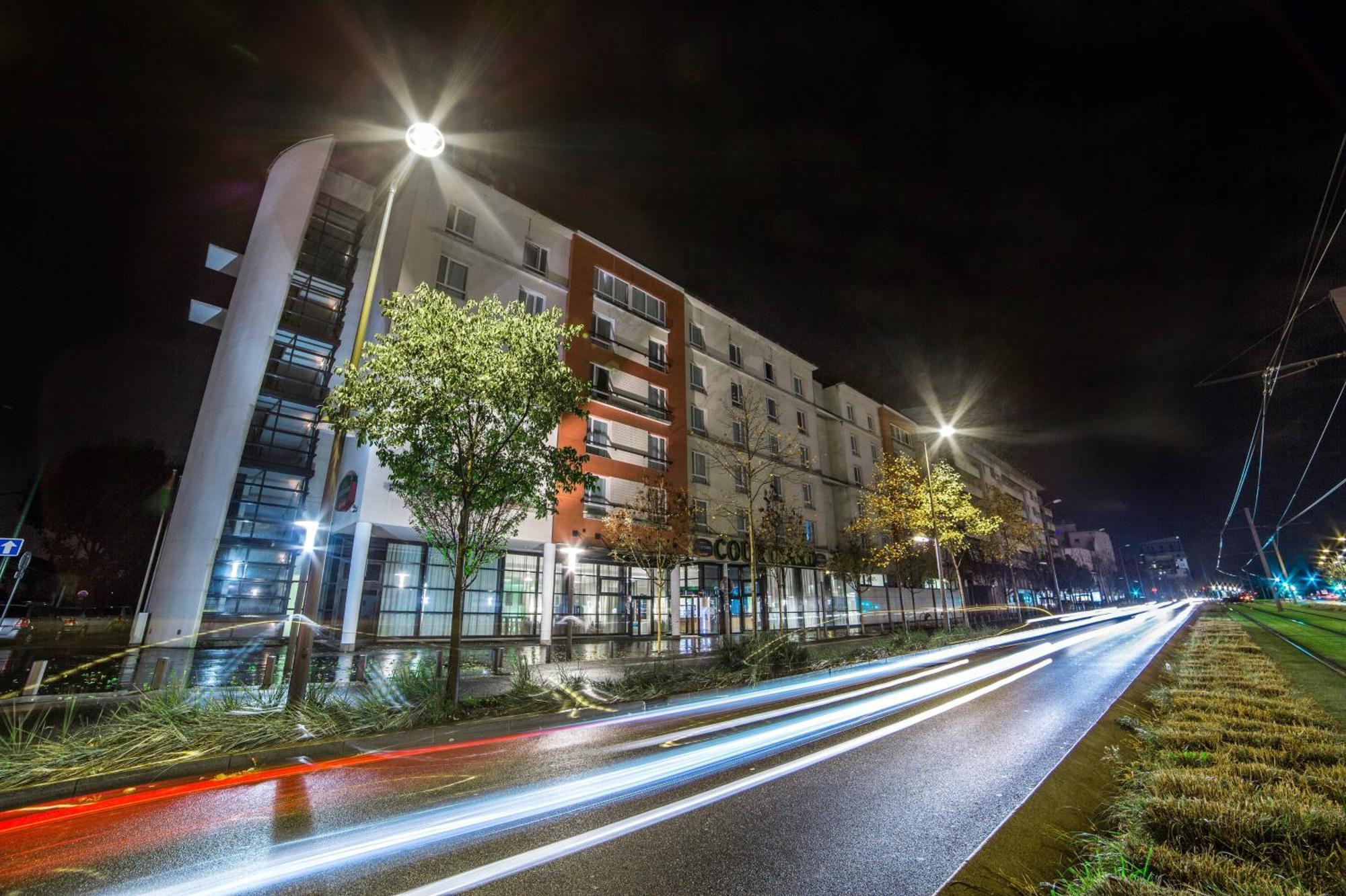 Courtyard By Marriott Paris La Defense West - Colombes Hotell Bois-Colombes Exteriör bild