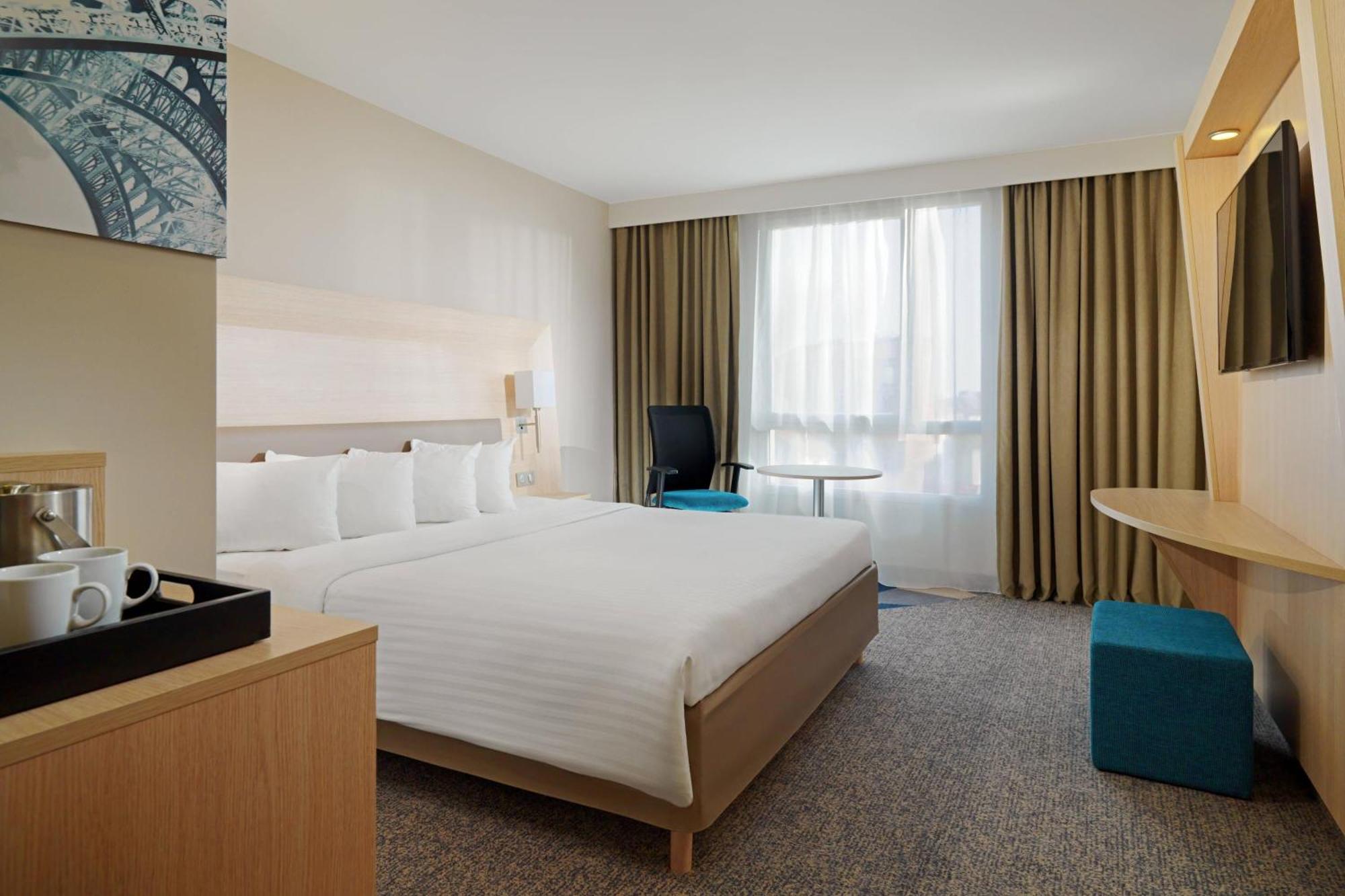 Courtyard By Marriott Paris La Defense West - Colombes Hotell Bois-Colombes Exteriör bild
